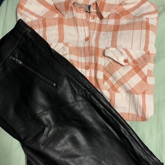 Black Leather Pants - Picture 4 of 4
